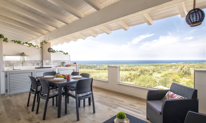 La Muddizza Apartment | Cosy apartment for 4 guests with WIFI, A/C, TV, terrace and panoramic view