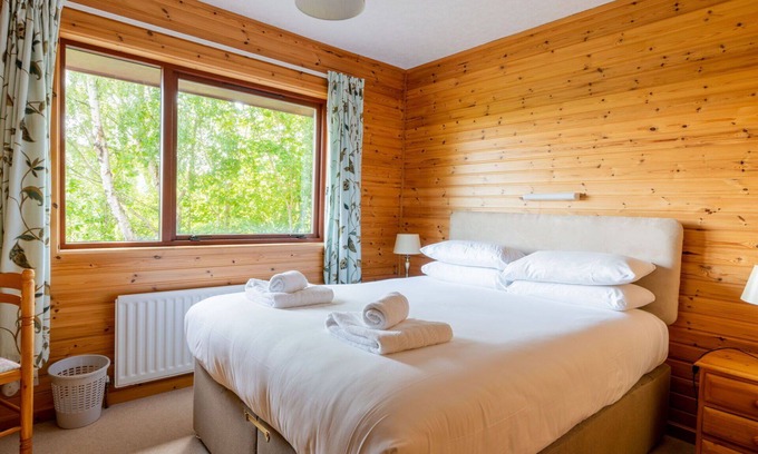 East Lewiston House | Cosy apartment in villa for 6 guests with WIFI, TV, patio and panoramic view