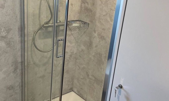 Ossiach House | Cosy apartment in villa for 6 guests with WIFI, TV and terrace