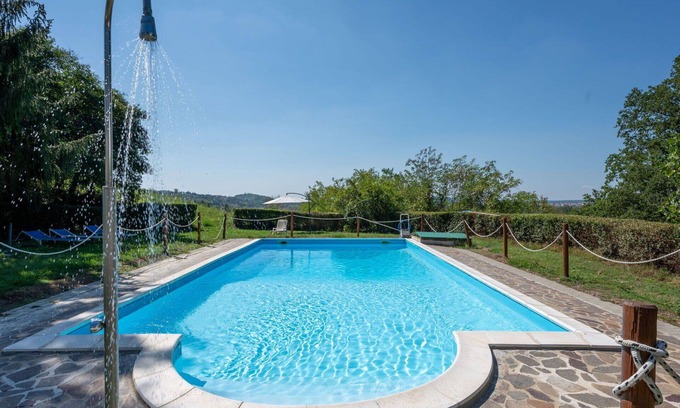 Azzano d'Asti Villa | Cosy apartment in villa for 6 people with WIFI, pool, terrace and pets allowed