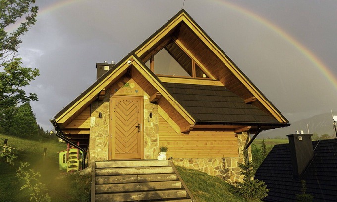 Zakopane House | Cosy apartment in villa for 6 people with WIFI, TV, terrace and pets allowed
