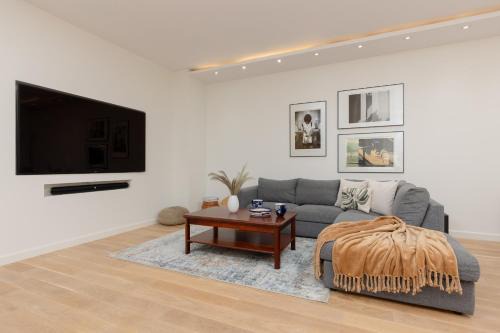 Wilanow Apartment | Cosy Apartments with Parking Wilanów by Noclegi Renters