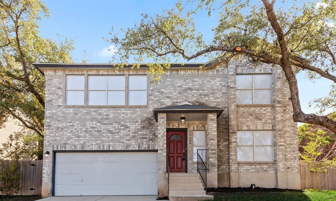 Longs Creek House | Cosy Casita close to Major Highways, Airport, and Quiet Neighborhood