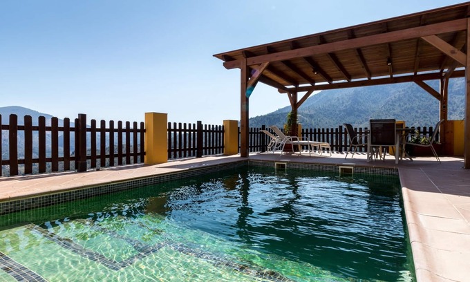Los Guajares Other | Cosy cottage with views, pool and wifi