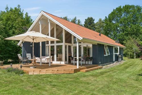 Store Fuglede House | Cosy Cottage With Open View Of The Meadow