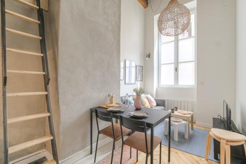 Griffon - Royale Apartment | Cosy et Charmant Hôtel de Ville et quais du Rhône