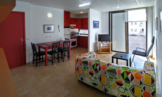Playa San Juan Apartment | Cosy Flat in Playa San Juan 2B