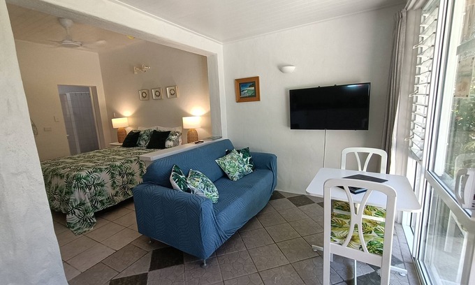 Muri Apartment | Cosy Garden Haven | Onu