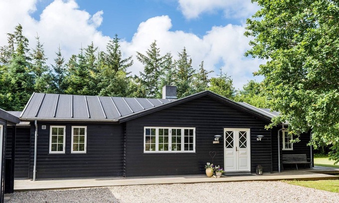 Henne House | Cosy Retreat in Henne Strand-By Traum