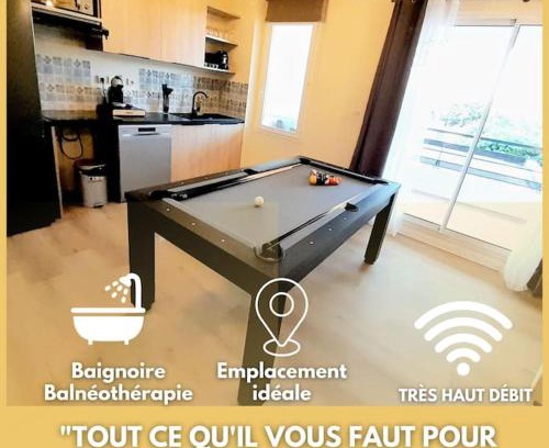 Sainte-Clotilde Centre Apartment | Cosy T3 Oiseau de Paradis Billard Balnéothérapie proche aéroport et centre-ville