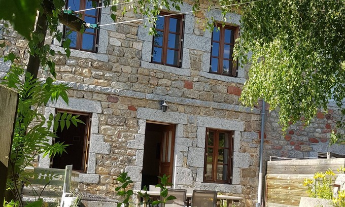 Saint-Alban-sur-Limagnole Cottage | Cottage 3 ears in the countryside 10 minutes A75/8 people.