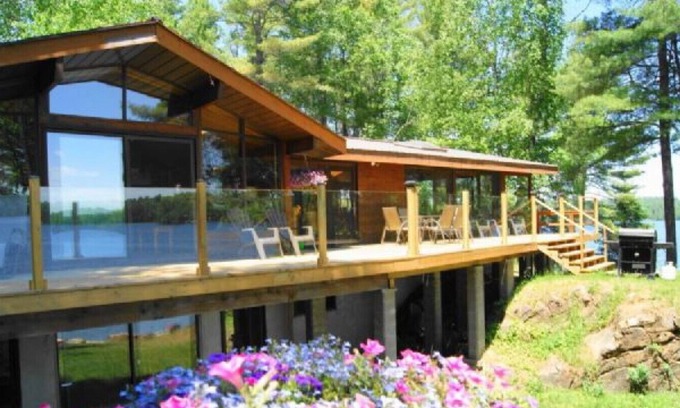 Tudor and Cashel House | Cottage 350 Cashel Lake, managed by Northern Comfort Cottage Rentals