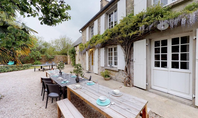 Valognes Cottage | Cottage 4 * with private Spa, Billiards, Table football, large garden, 15 min from the sea