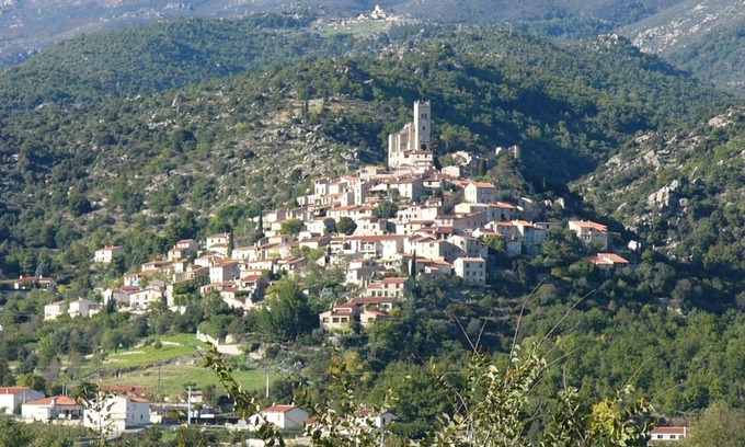 Eus Apartment | Cottage Apartment In The Heart Of The Beautiful Village Of Eus