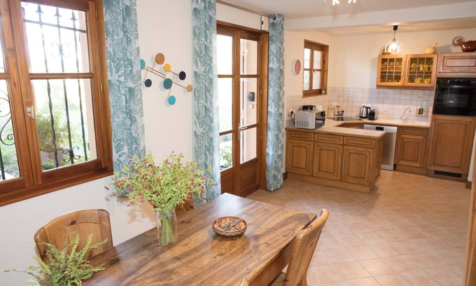 L'Abergement-de-Cuisery Cottage | Cottage A MID-WAY 5 min from Tournus and Cuisery