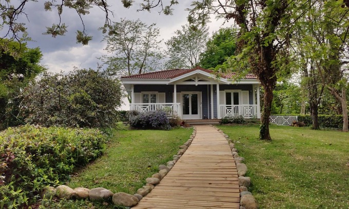 Charritte-de-Bas Ski Chalet | Cottage in the Basque country in the province of soule