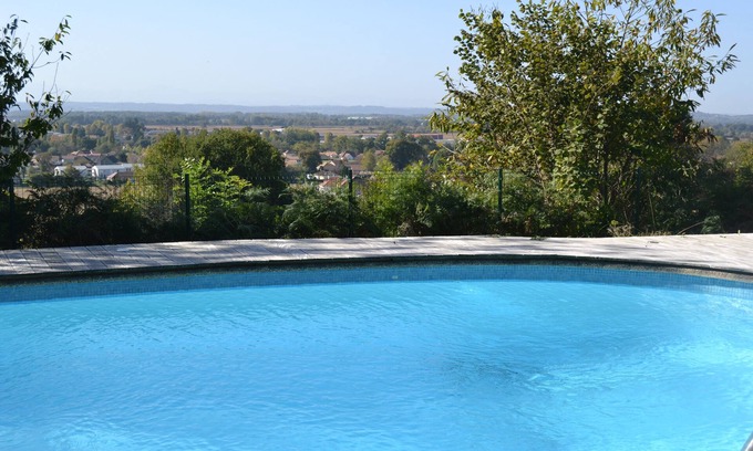 Serres-Castet House | Cottage labeled cottage of France with swimming pool, in the countryside between sea and mountains