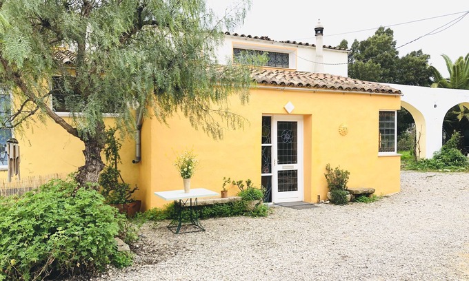 Olhao Cottage | Cottage on Organic Yoga Farm with Natural Swimming Pool near Fuseta Beach!