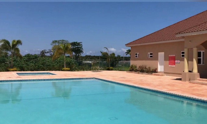 St. Ann's Bay House | Country Club 2 br house w/ pool by Ince Villas