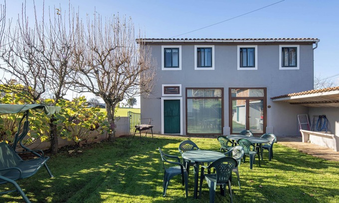 Catasol House | Country House 'Apartamento La Calleja' with Shared Terrace, Shared Garden and Wi-Fi
