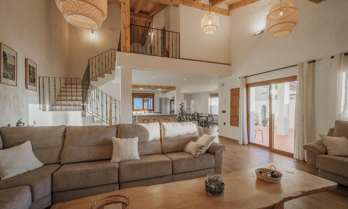 Navas de Oro House | Country House 'Los Trigales' with Private Pool, Wi-Fi and Air Conditioning