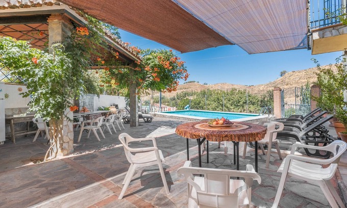 Barrio de la Vega House | Country House 'Roque' with Mountain View, Wi-Fi and Air Conditioning