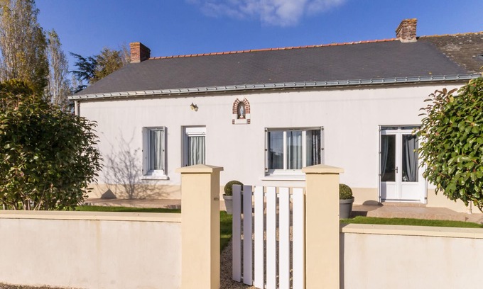 Grand-Auverne Cottage | Countryside Cottage with Private Terrace and Garden, Near Châteaubriant