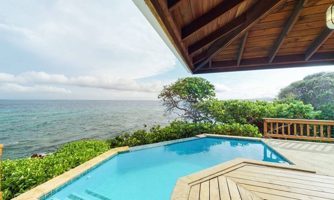 First Bight Villa | Couple Suite Far Tortuga @ First Bight, Roatan