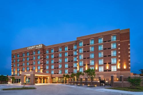 Frisco Hotel | Courtyard by Marriott Dallas Frisco
