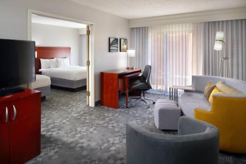 Macon Hotel | Courtyard by Marriott Macon