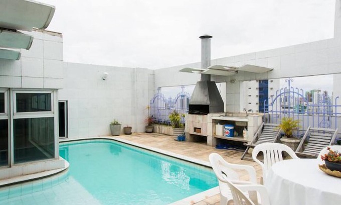 Boa Viagem Apartment | Coverage on the seafront in the best stretch of Boa Viagem w/exclusive pool