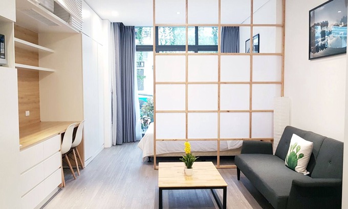 Ba Dinh Apartment | Cozy 1-bedroom Sky Garden near by West lake