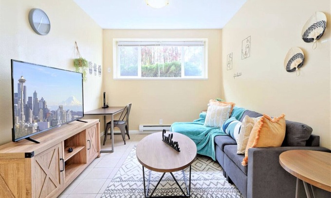 Highline Apartment | Cozy 1b1b APT#5 BD37 @S Seattle | Close to Airport
