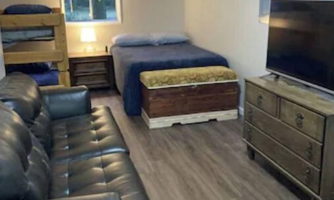 Randle House | Cozy 2 bd house nestled on a mountain side close to WP Ski Resort and MT Rainier