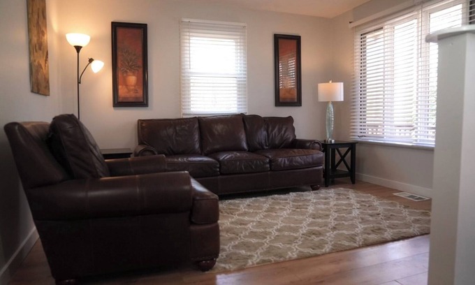 Smithfield Condo | Cozy 2-bedroom stay in enchanting Smithfield with AC, WiFi