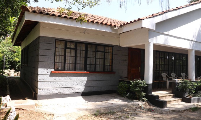 Ruiru House | Cozy 3-bedroom bungalow in Kahawa Sukari, 5 Minutes from Thika Road Superhighway