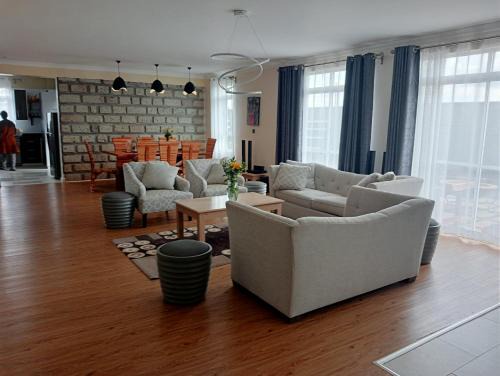 Eldoret House | Cozy and Comfi Family Stay with Unique Private Room
