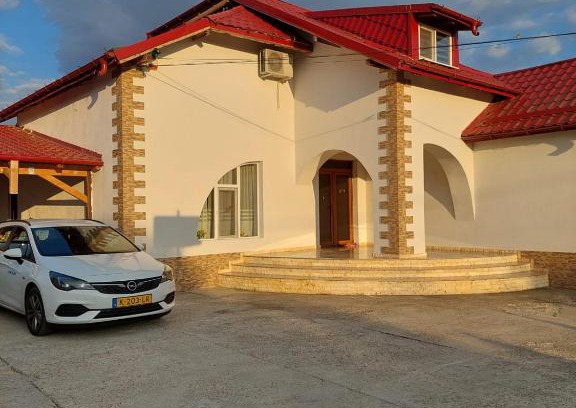 Vranesti Villa | Cozy and modern house