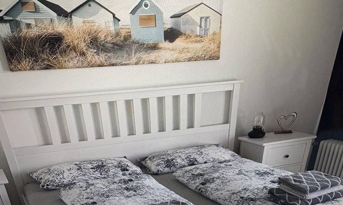 Moehnesee Apartment | Cozy apartment by the lake with pool and sauna