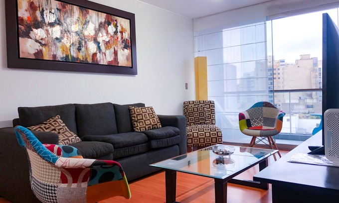 Leuro Apartment | Cozy apartment for 07 guests in Central Miraflores