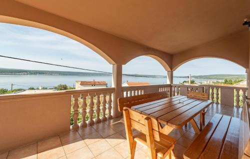 Maslenica Apartment | Cozy Apartment In Maslenica With Wifi