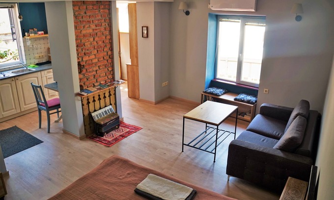 Tbilisi Apartment | Cozy Apartment In Sololaki