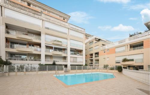 Golfe Juan Apartment | Cozy Apartment In Vallauris With Wifi