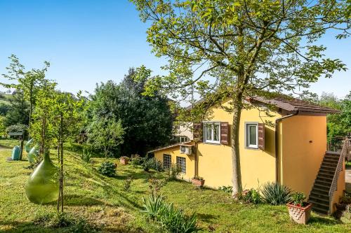 Pian di Sco Apartment | Cozy Apt inTypical Hayloft with Garden - Happy Rentals