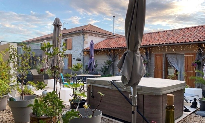 Asnois House | Cozy barn conversion courtyard, Hot Tub, Air Con, Fast WIFI, Home Office Area