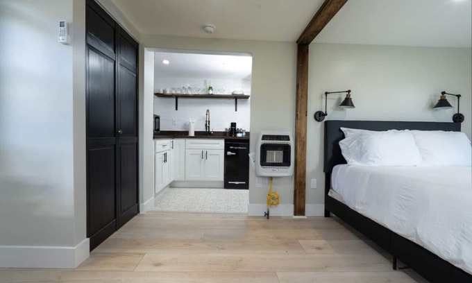 Temple Cabin | Cozy Cabin in a Rural setting-14