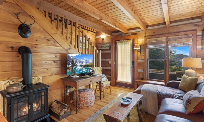 Vilas Cabin | Cozy Cabin in Valle Crucis