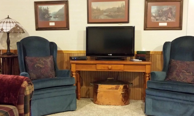 Romayor Other | Cozy converted barn with beautiful lake view and adjacent to resort amenities.