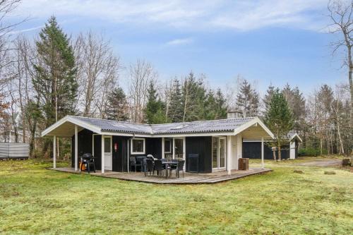 Ronbjerg House | Cozy Cottage Near Limfjorden