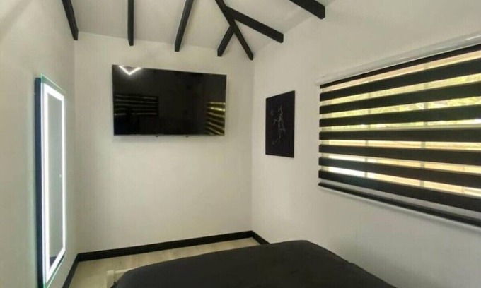 Orange Hill Apartment | Cozy Couples Retreat 2 Bedroom